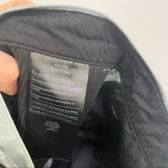 Volcom Shorts - Picture 11 of 11